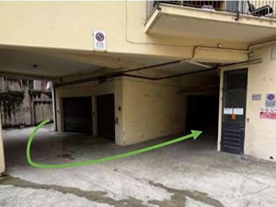 Immagine 11 di Negozio in vendita  in Via Cefalonia 9 a Verona