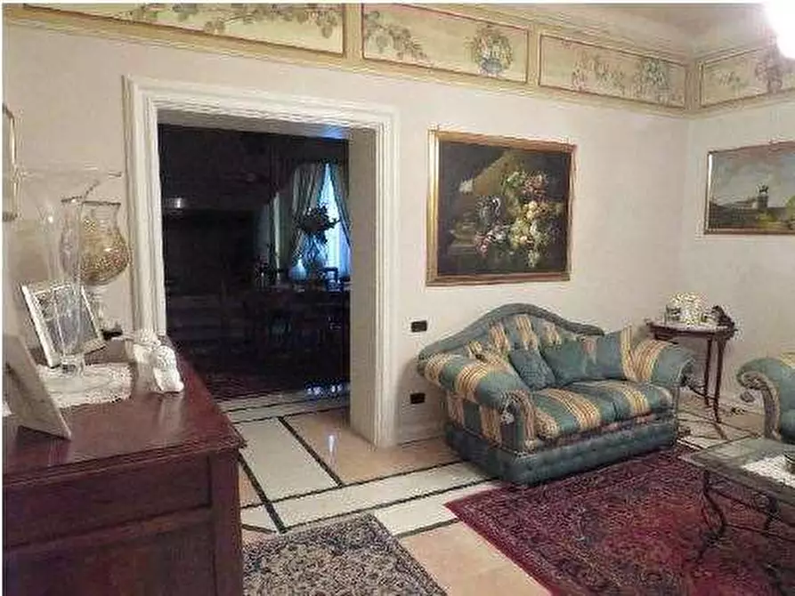 Immagine 7 di Villa in vendita  in Via Pozzo dell'Amore 41 a Affi