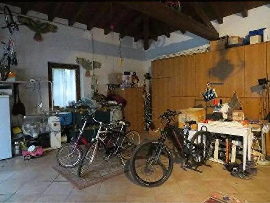 Immagine 23 di Villa in vendita  in Via Pozzo dell'Amore 41 a Affi