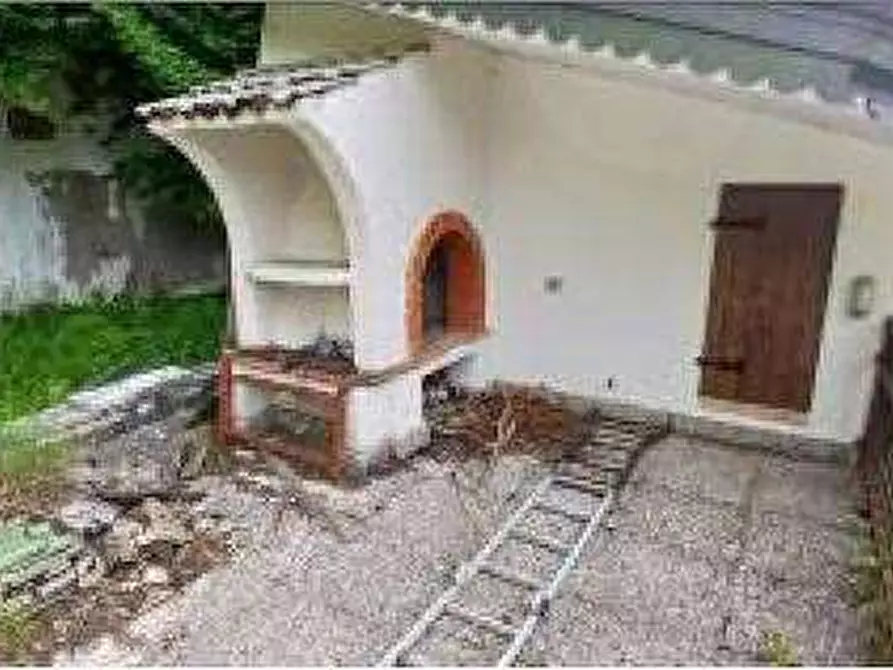 Immagine 10 di Villa in vendita  in Via Generale Graziani 1 a Ferrara Di Monte Baldo
