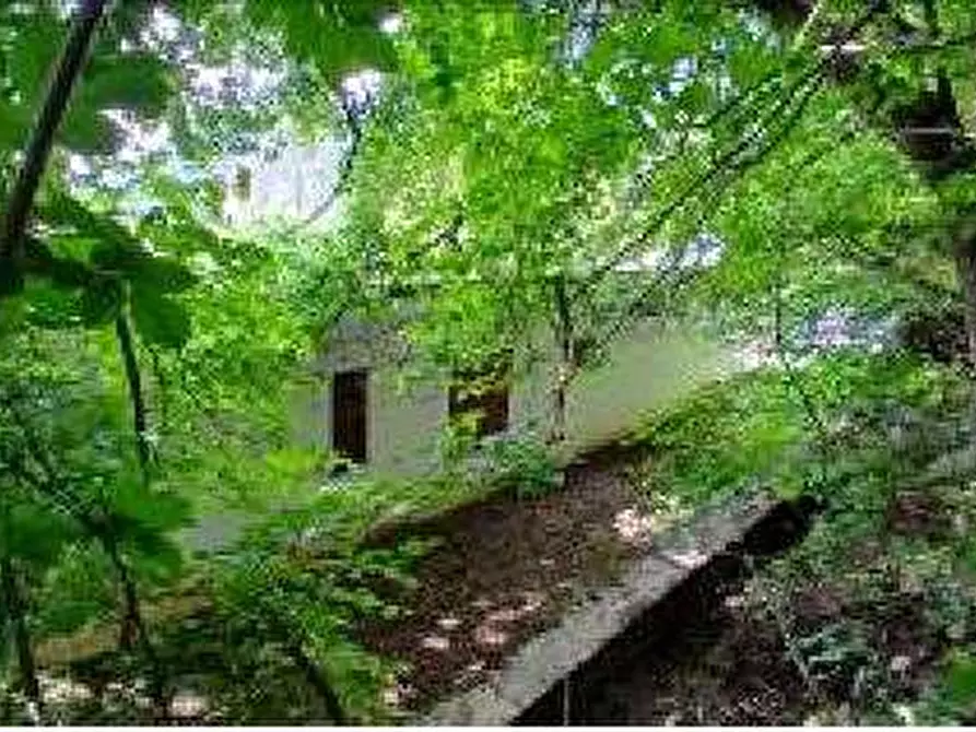 Immagine 31 di Villa in vendita  in Via Generale Graziani 1 a Ferrara Di Monte Baldo