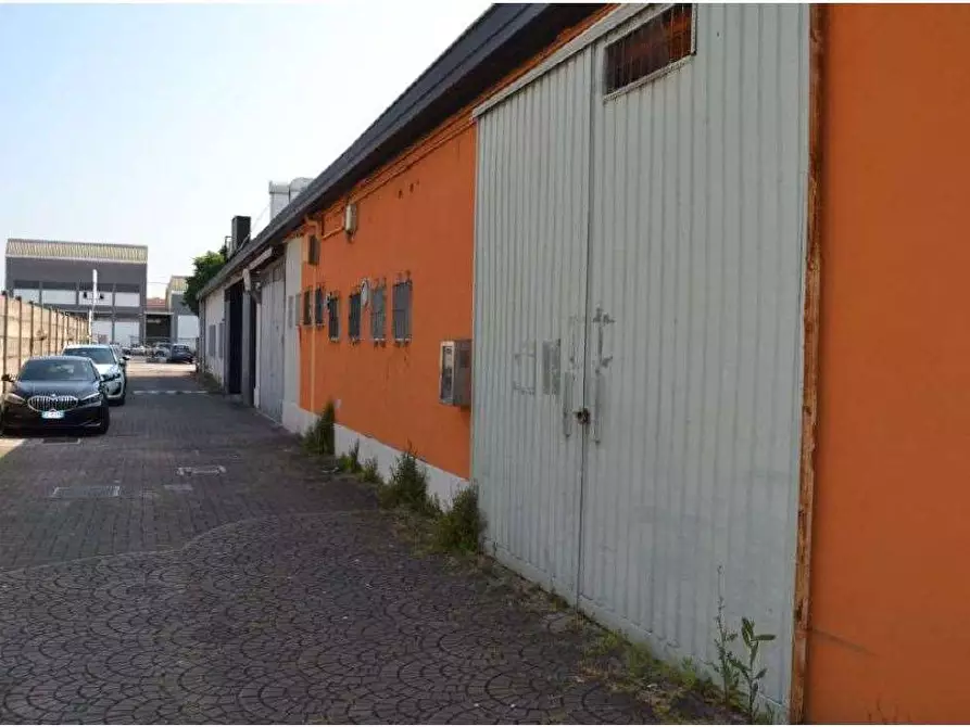 Immagine 3 di Capannone industriale in vendita  in Via Torricelli 27/B a Verona