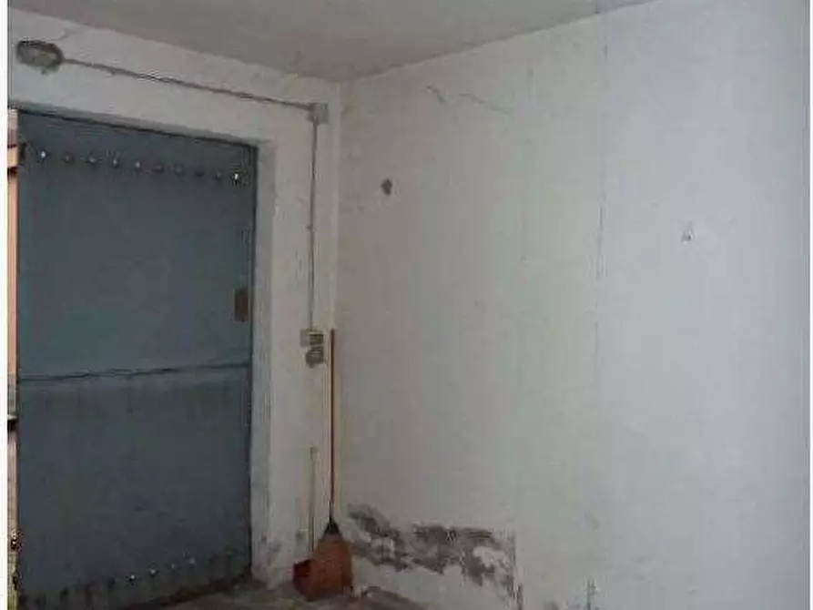 Immagine 25 di Appartamento in vendita  in Via Amerigo Vespucci  8 a Verona