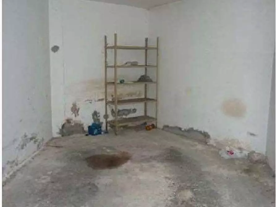 Immagine 26 di Appartamento in vendita  in Via Amerigo Vespucci  8 a Verona