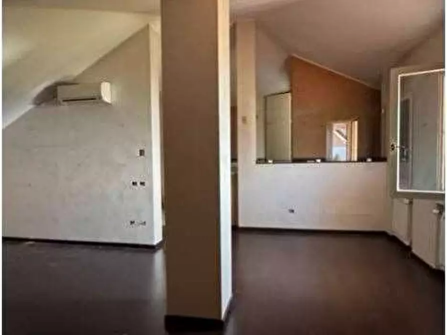 Immagine 25 di Porzione di casa in vendita  in Via Monte Baldo  10 a Lavagno