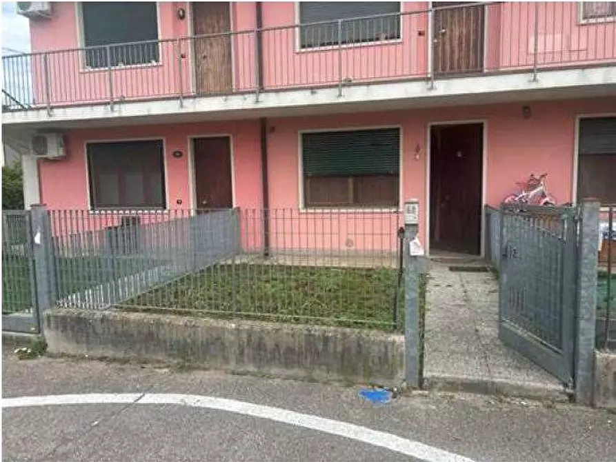 Immagine 4 di Appartamento in vendita  in Via Fabio Filzi snc a Sanguinetto
