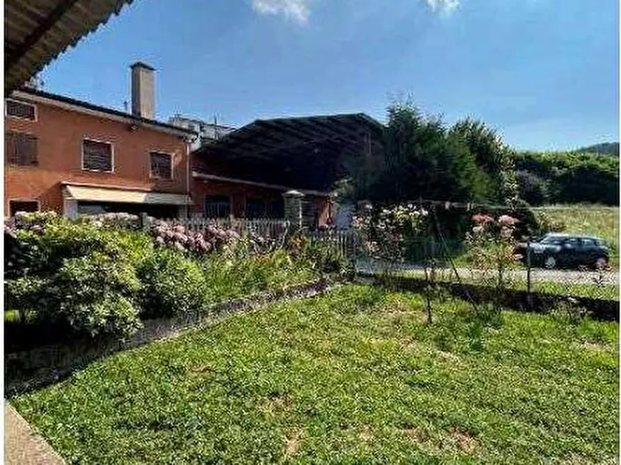 Immagine 6 di Porzione di casa in vendita  in Via Mainenti 2 a Vestenanova