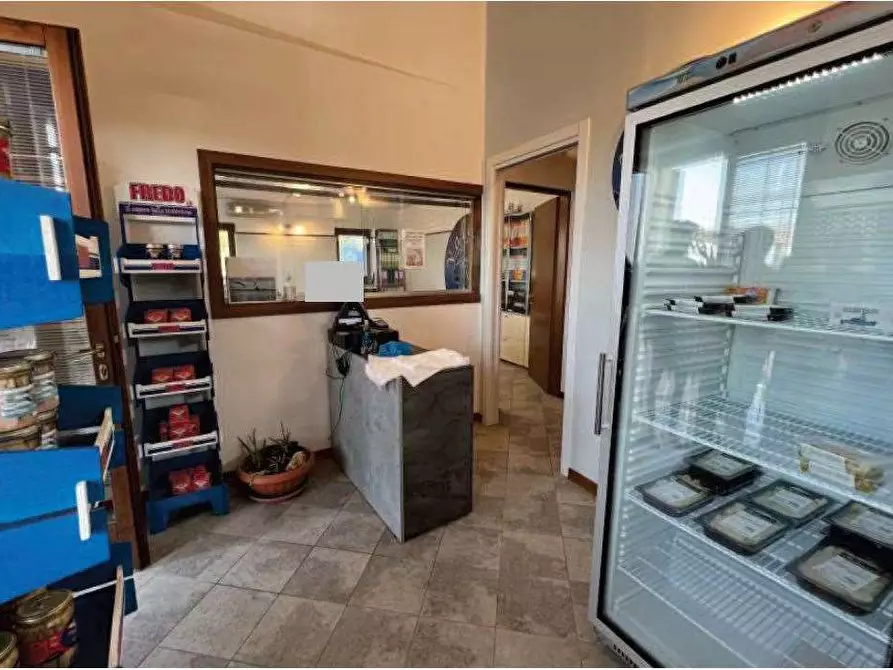 Immagine 18 di Laboratorio in vendita  in Via Riccadonna  1 a Zevio