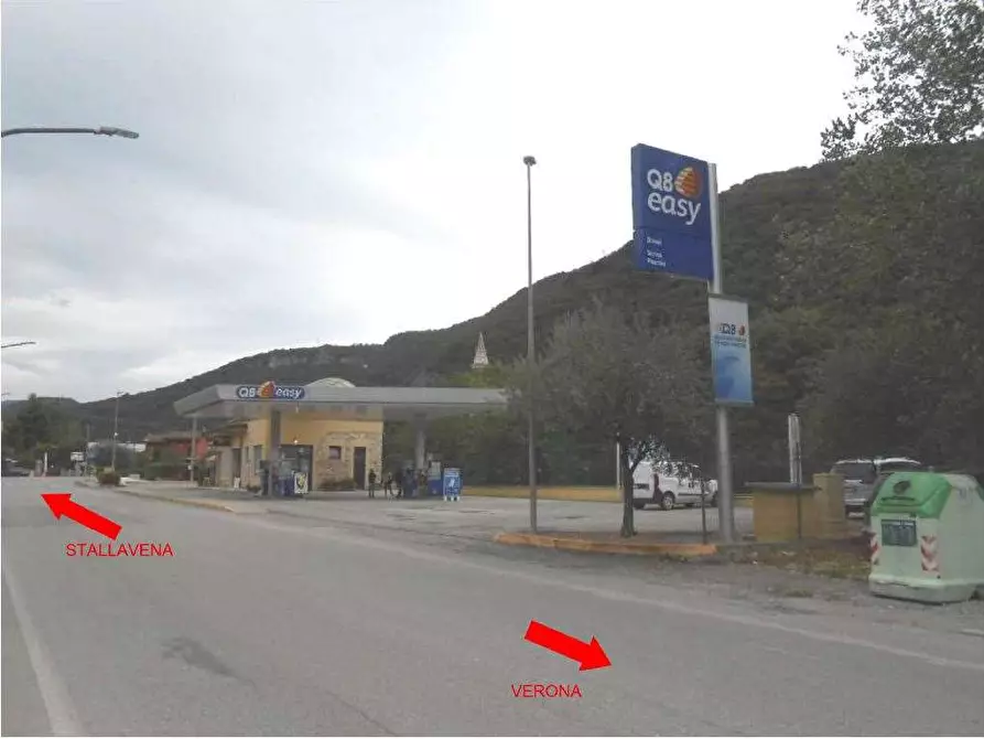 Immagine 5 di Negozio in vendita  in Via Tubaldini 8 a Grezzana