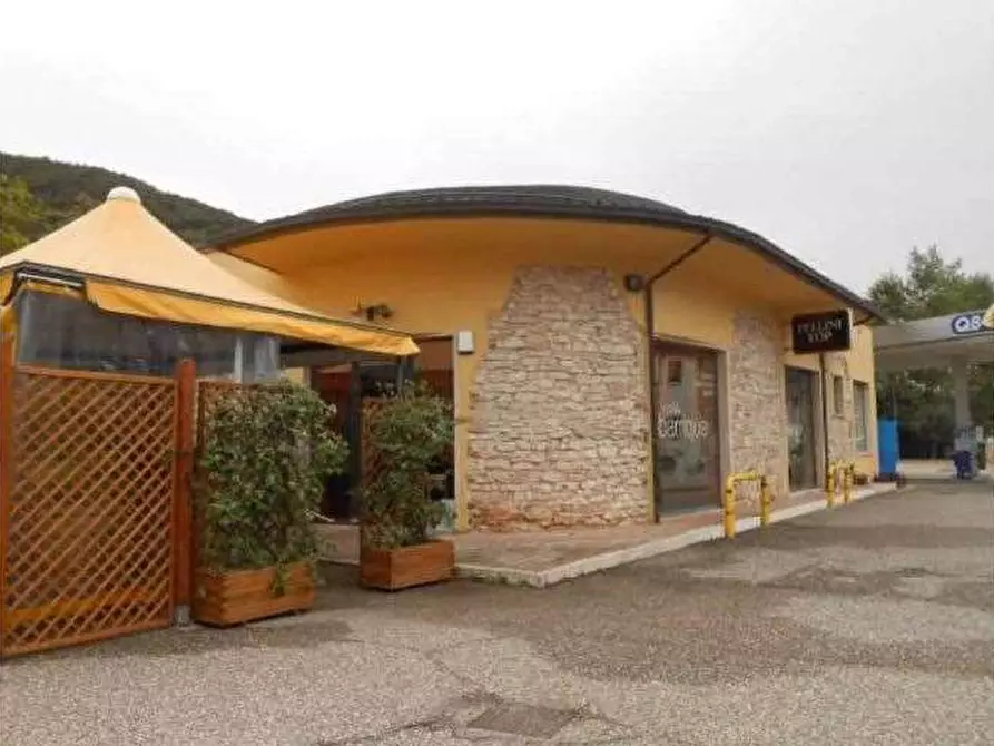 Immagine 21 di Negozio in vendita  in Via Tubaldini 8 a Grezzana