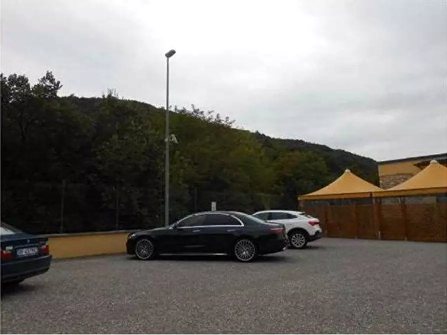 Immagine 24 di Negozio in vendita  in Via Tubaldini 8 a Grezzana