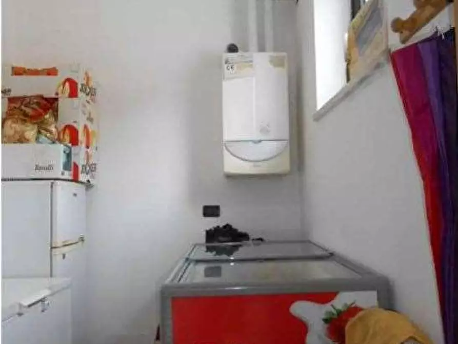 Immagine 35 di Negozio in vendita  in Via Tubaldini 8 a Grezzana