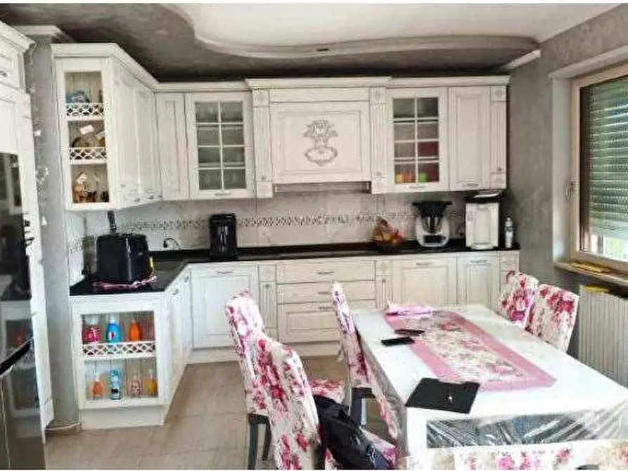 Immagine 15 di Appartamento in vendita  in Via Antonio Labriola 19 a Villafranca Di Verona