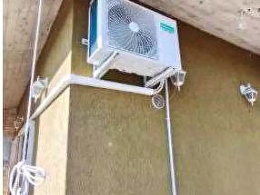 Immagine 21 di Appartamento in vendita  in Via Antonio Labriola 19 a Villafranca Di Verona