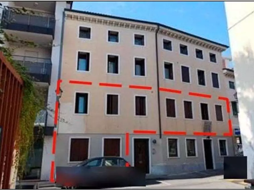 Immagine 1 di Appartamento in vendita  in Via Santa Maria Maddalena 139 a Thiene