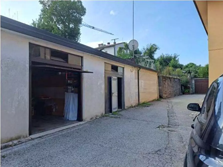 Immagine 5 di Appartamento in vendita  in Via Antonio Lora  141-127 a Trissino