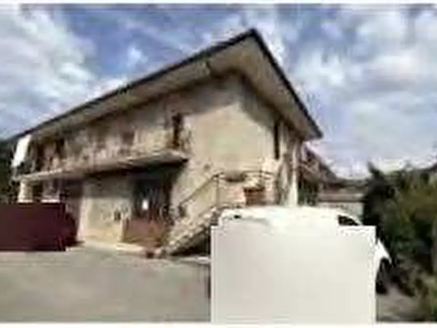 Immagine 2 di Appartamento in vendita  in Via G. Garibaldi  7 a Chiampo