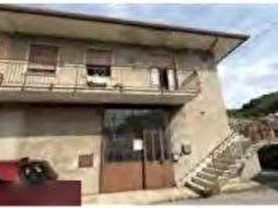 Immagine 6 di Appartamento in vendita  in Via G. Garibaldi  7 a Chiampo