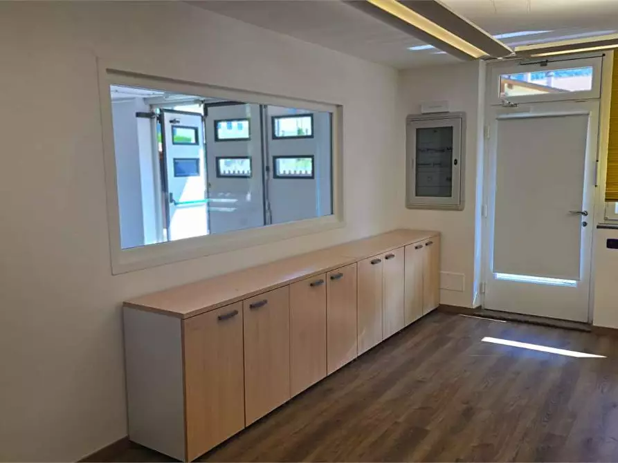 Immagine 10 di Magazzino in affitto  in via dell'artigianato a Predazzo