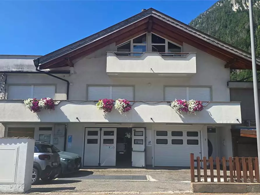 Immagine 15 di Magazzino in affitto  in via dell'artigianato a Predazzo