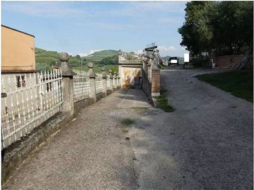 Immagine 4 di Porzione di casa in vendita  in Via della Fontana 6 a Monteforte D'alpone