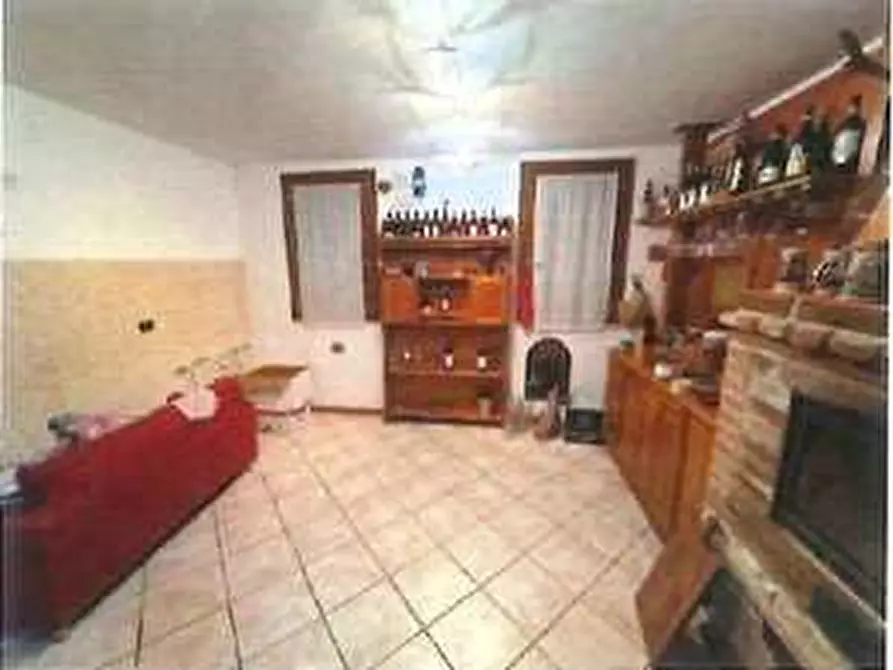 Immagine 26 di Appartamento in vendita  in Via Camillo Benso Conte di Cavour 3 a Sona