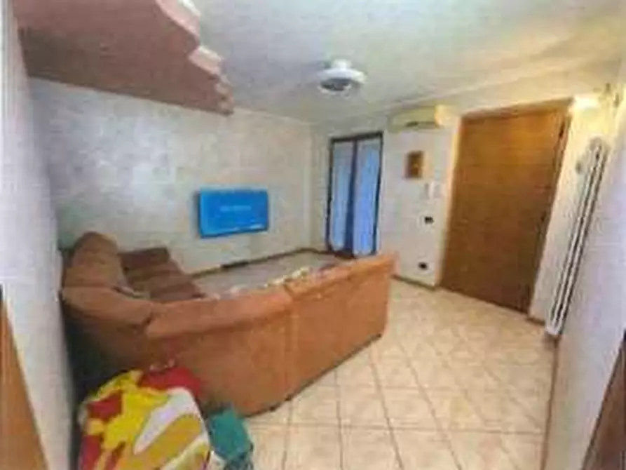 Immagine 7 di Appartamento in vendita  in Via Camillo Benso Conte di Cavour 3 a Sona