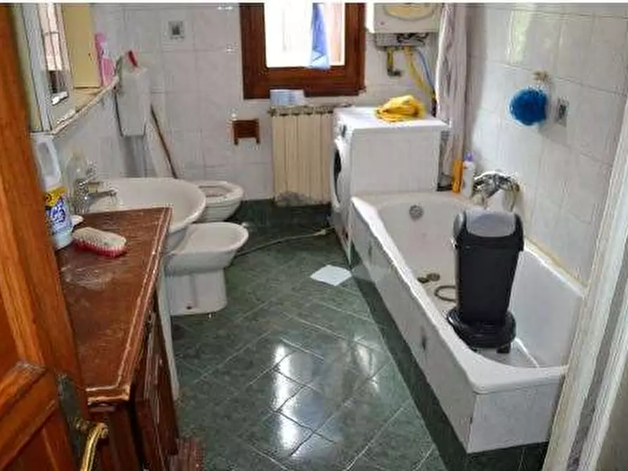 Immagine 13 di Appartamento in vendita  in Via Virgiliana 13 a Trevenzuolo