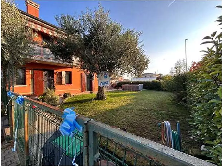 Immagine 3 di Appartamento in vendita  in Via Attilio Bernardi 49 a Arcole