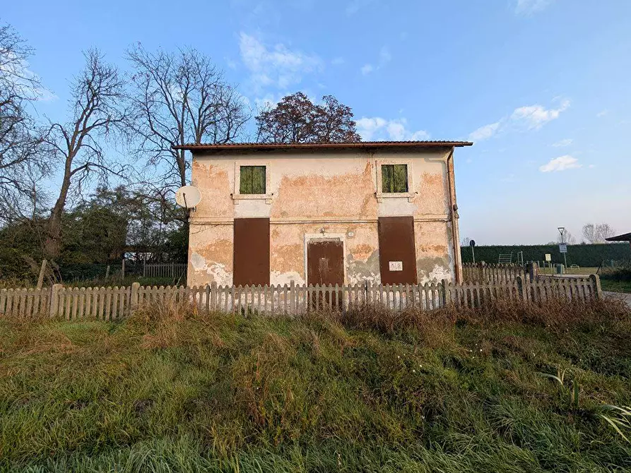 Immagine 1 di Villa in vendita  in via tiro a segno a Isola Della Scala