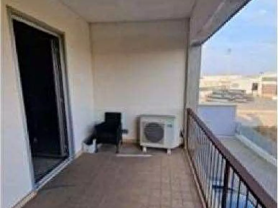 Immagine 23 di Negozio in vendita  in Via Saturno 33 a Zevio