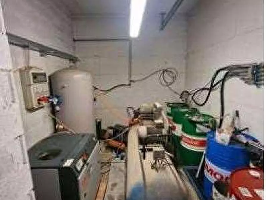 Immagine 20 di Negozio in vendita  in Via Saturno 33 a Zevio