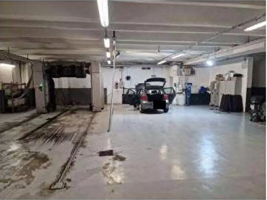 Immagine 17 di Negozio in vendita  in Via Saturno 33 a Zevio