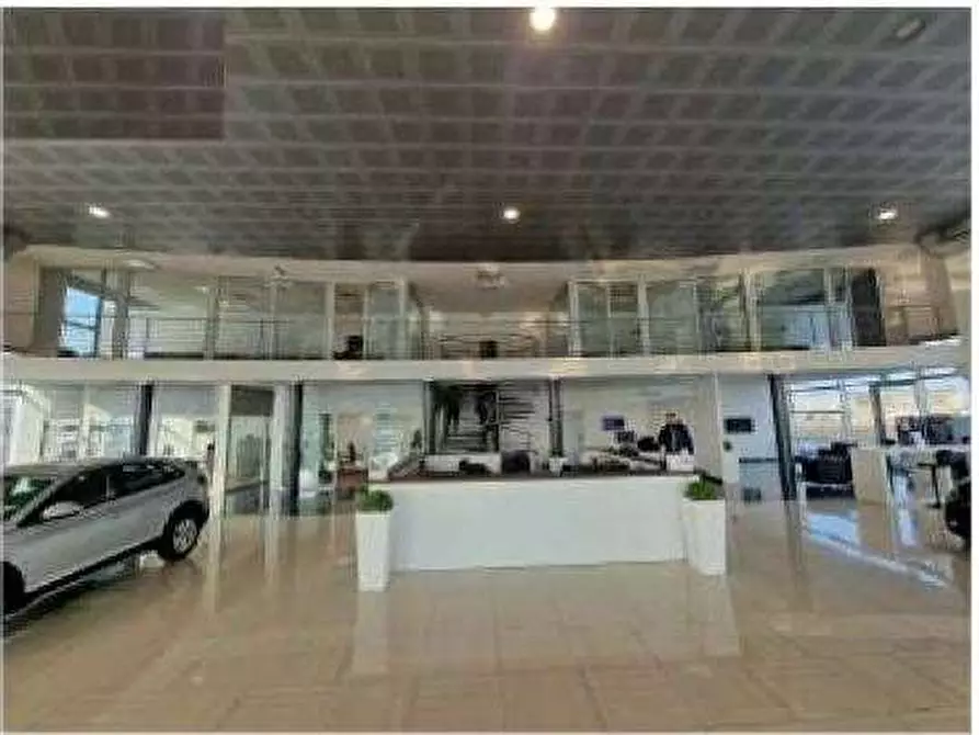 Immagine 10 di Negozio in vendita  in Via Saturno 33 a Zevio