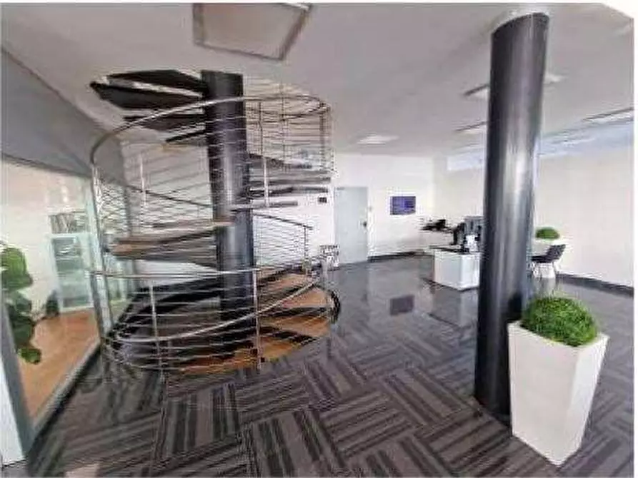 Immagine 9 di Negozio in vendita  in Via Saturno 33 a Zevio