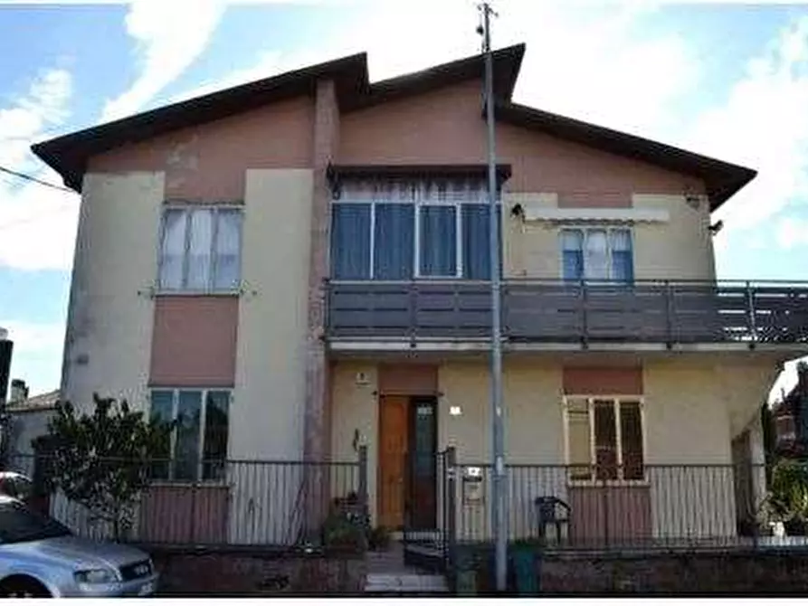 Immagine 1 di Appartamento in vendita  in Calatafimi 41/A a Cerea