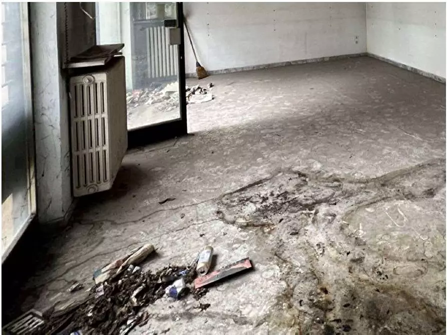 Immagine 7 di Negozio in vendita  in Cefalonia 9 a Verona