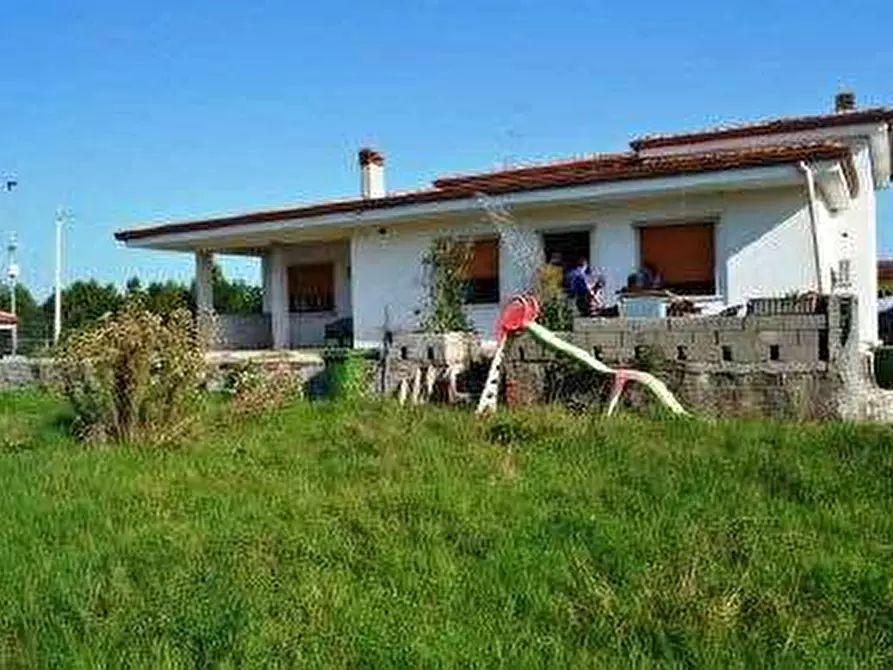 Immagine 4 di Villa in vendita  in Via Strà  71 a Veronella