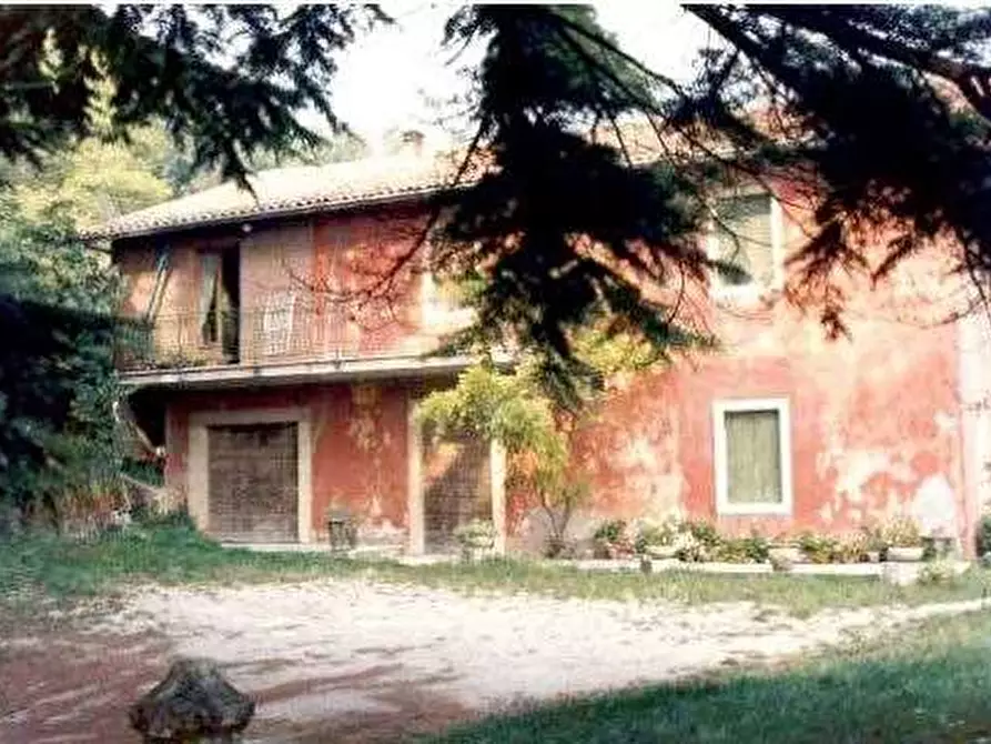 Immagine 1 di Casa indipendente in vendita  in Via Vegri snc a Costermano sul Garda