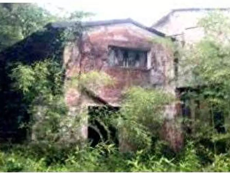 Immagine 3 di Casa indipendente in vendita  in Via Vegri snc a Costermano sul Garda