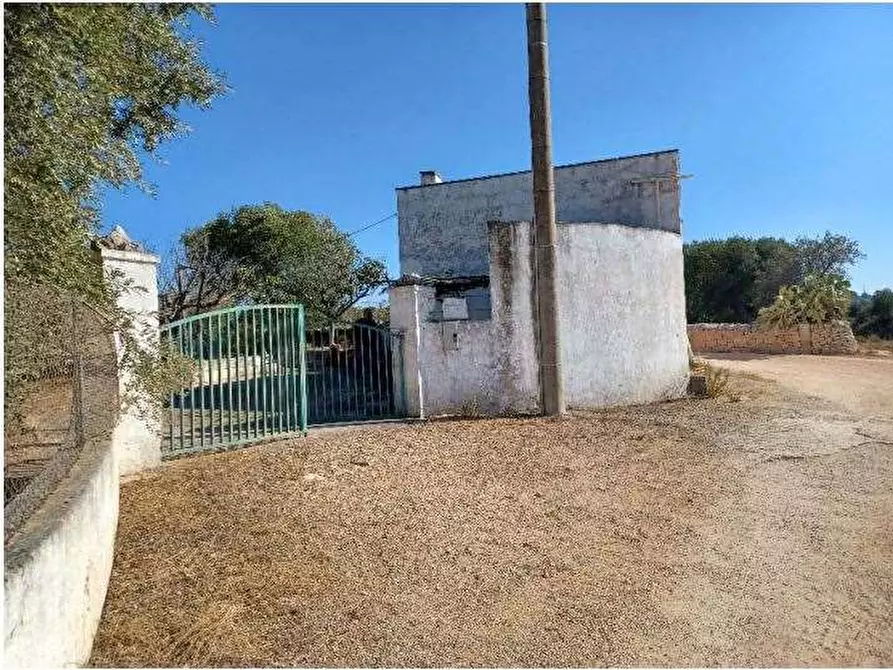 Immagine 2 di Rustico / casale in vendita  in Contrada Tamburroni snc a Ostuni