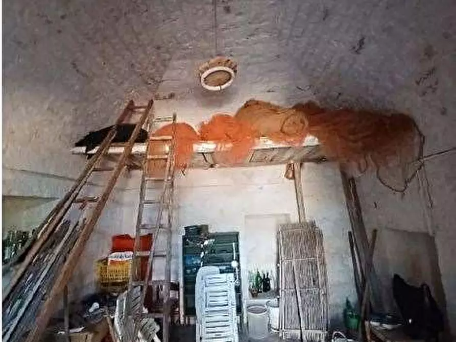 Immagine 6 di Rustico / casale in vendita  in Contrada Tamburroni snc a Ostuni