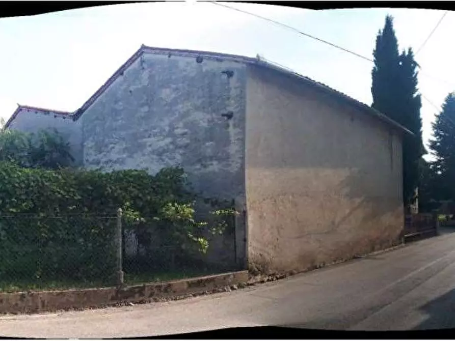 Immagine 2 di Stabile in vendita  in Via San Felice snc a Breganze