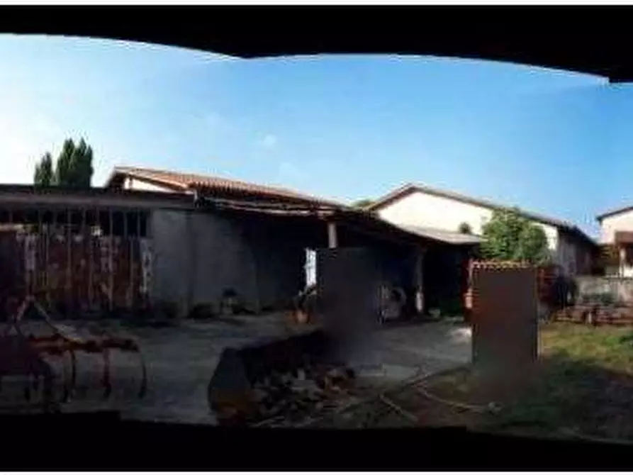 Immagine 5 di Stabile in vendita  in Via San Felice snc a Breganze