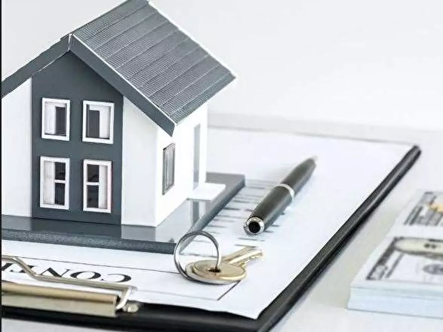 Immagine 1 di Appartamento in vendita  in Via Giuseppe Ungaretti 24 a Lizzanello