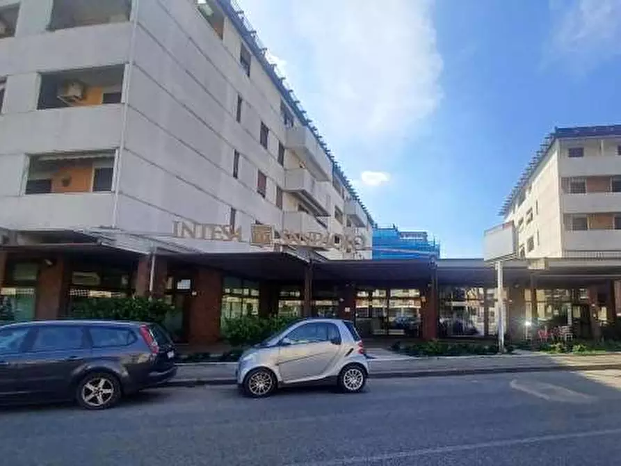 Immagine 2 di Negozio in vendita  in Via Luigi Galvani  7 a Verona