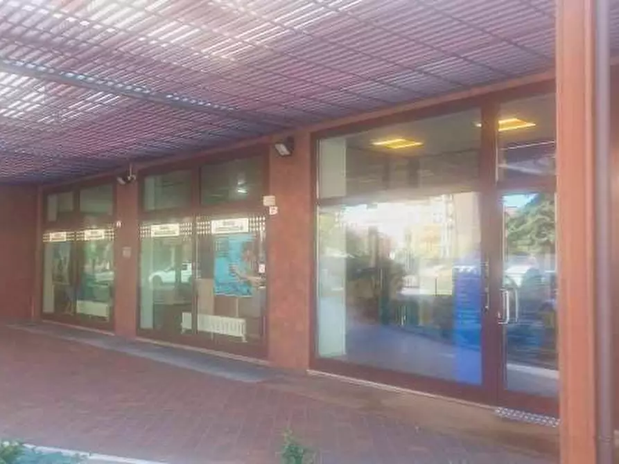 Immagine 4 di Negozio in vendita  in Via Luigi Galvani  7 a Verona