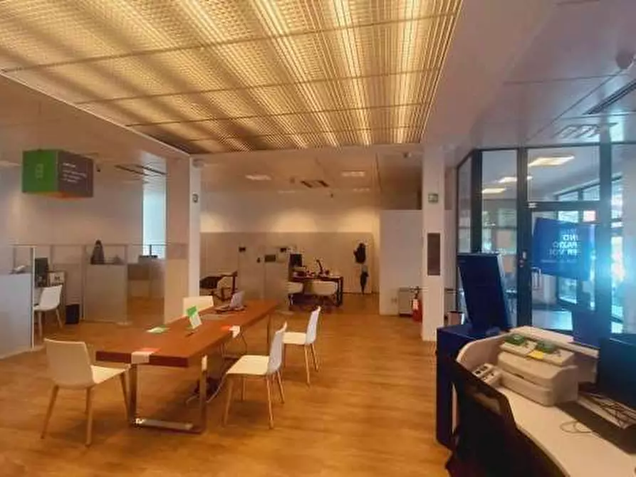 Immagine 7 di Negozio in vendita  in Via Luigi Galvani  7 a Verona