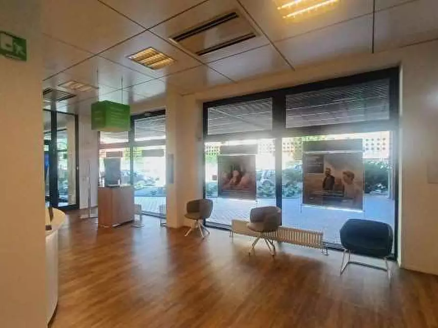 Immagine 8 di Negozio in vendita  in Via Luigi Galvani  7 a Verona