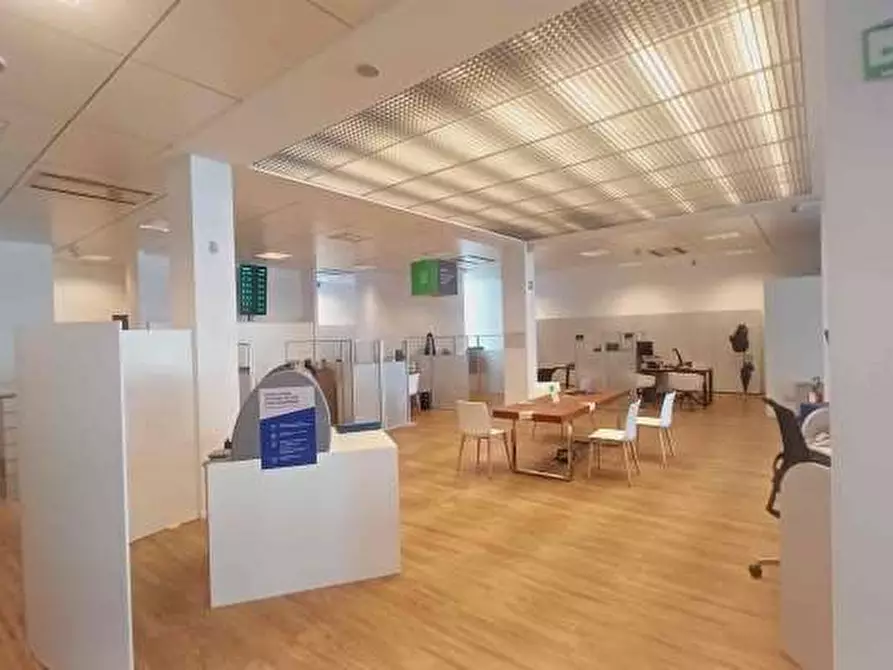 Immagine 11 di Negozio in vendita  in Via Luigi Galvani  7 a Verona